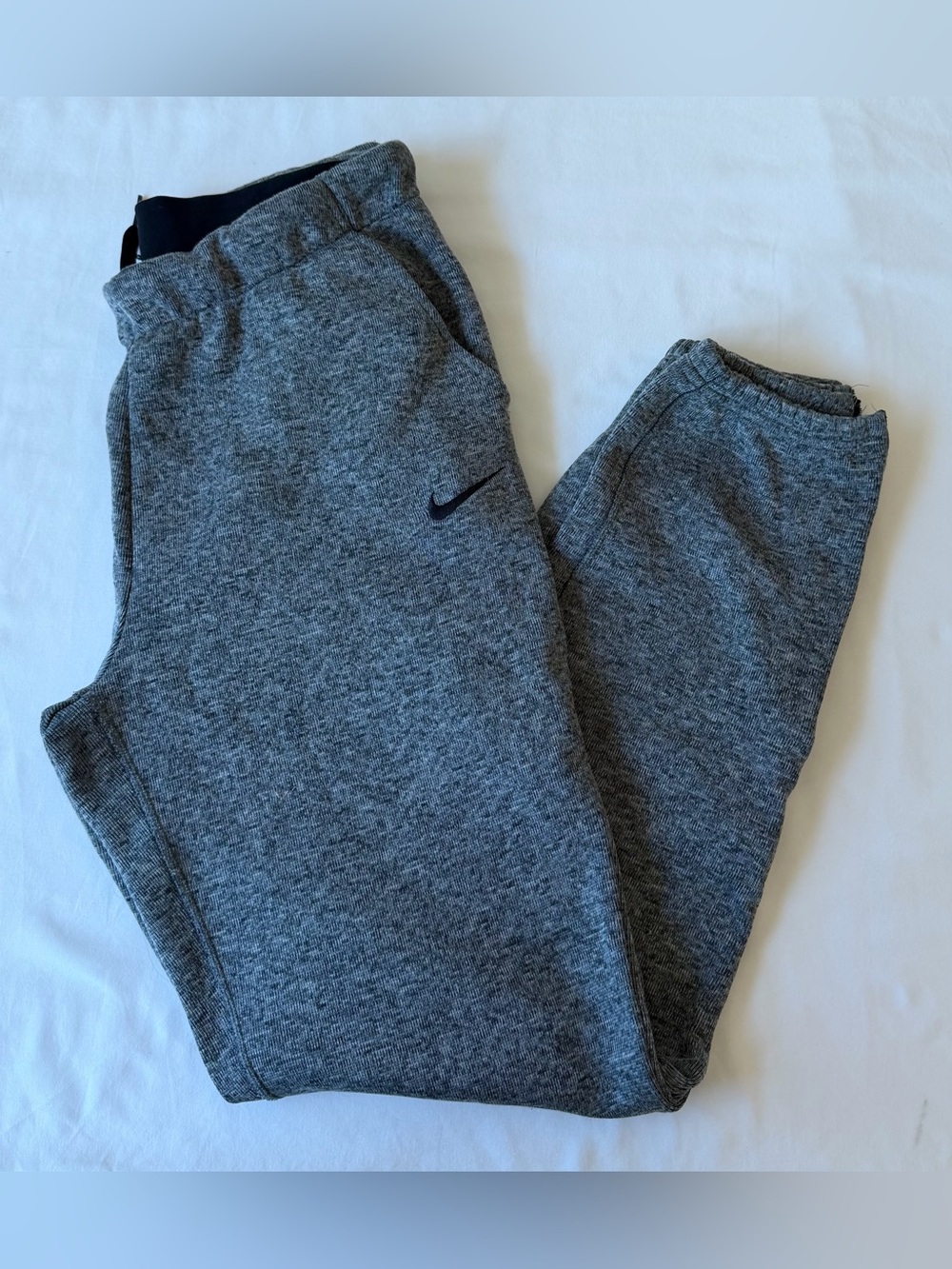 Nike Dri-Fit Women’s Gray Jogger Sweatpants Size Small